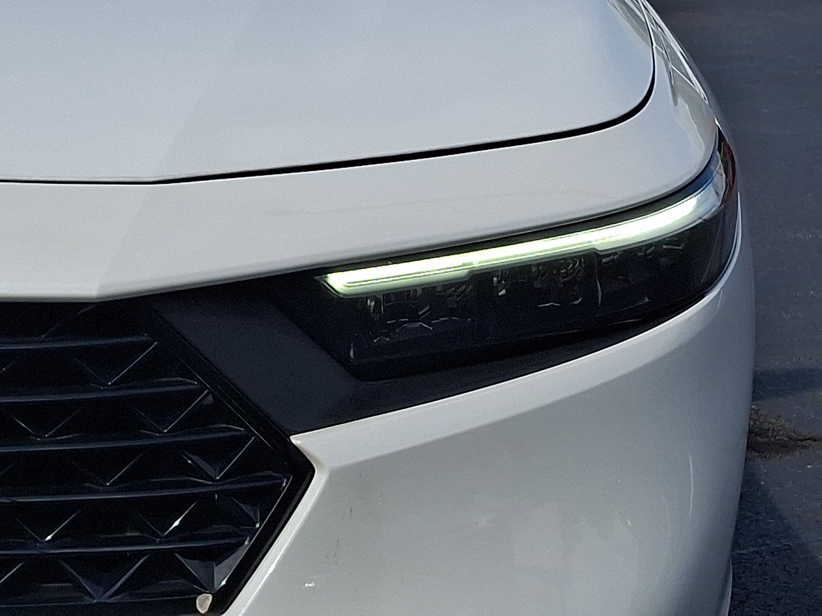 Used 2023 Honda Accord EX image 9
