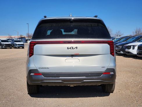 New 2026 Kia Carnival SX Prestige FWD image 11