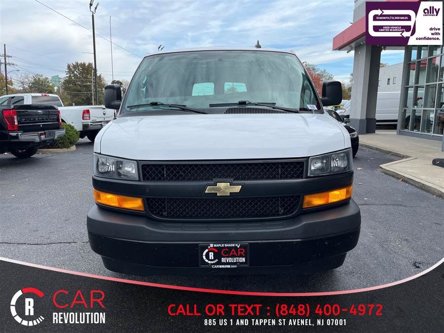 Used 2021 Chevrolet Express 2500 Extended w/ Driver Convenience Package RWD image 3