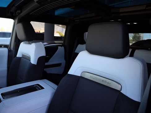 New 2025 GMC Hummer EV 3X w/ Extreme Off-Road Package image 17