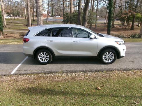 Used 2020 Kia Sorento L image 7