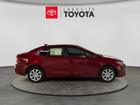 Used 2026 Toyota Corolla LE FWD image 10