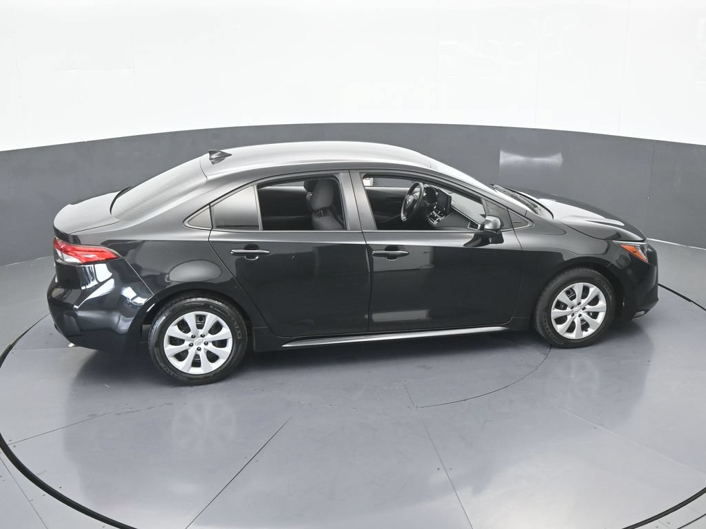 Used 2022 Toyota Corolla LE FWD image 47