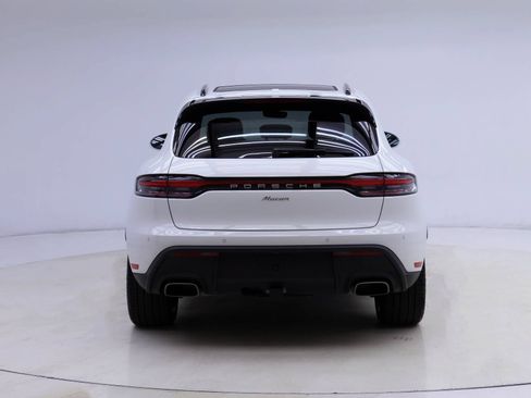 Used 2025 Porsche Macan AWD/4WD image 8