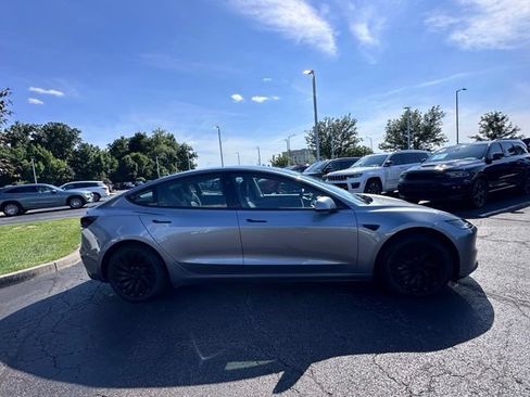 Used 2025 Tesla Model 3 Long Range AWD/4WD image 13