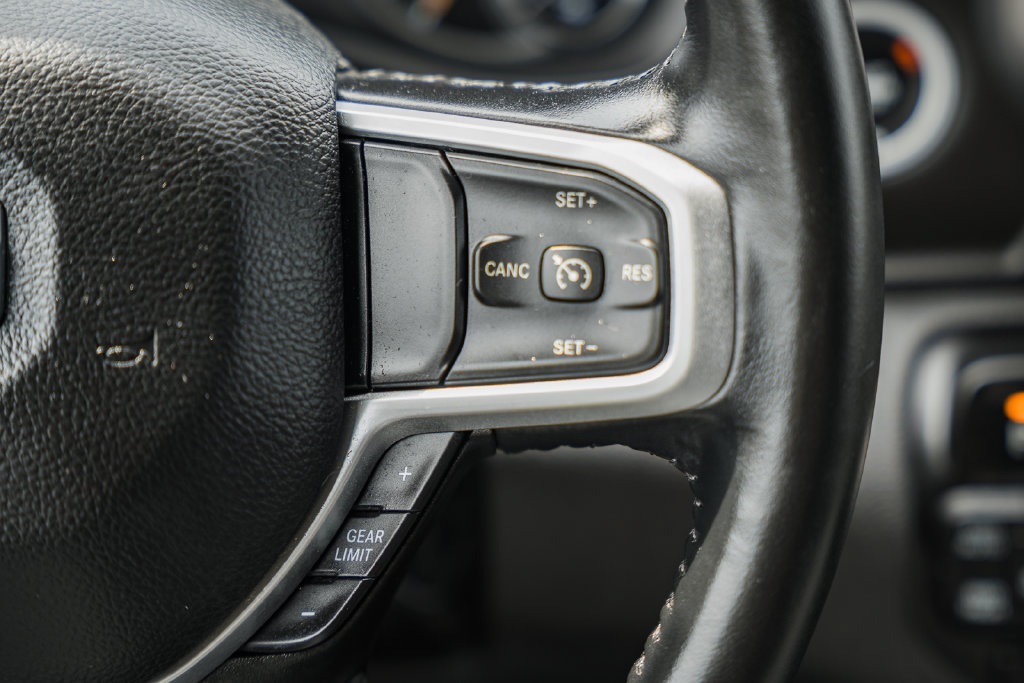 Used 2022 RAM 1500 Big Horn AWD/4WD image 32