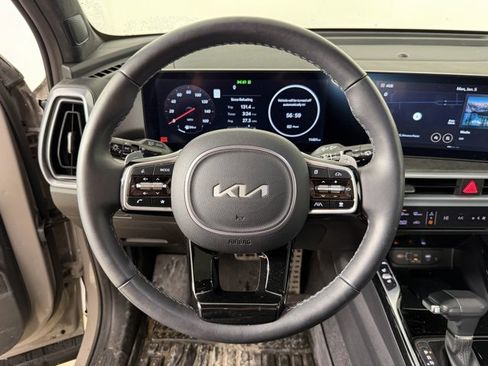 Used 2025 Kia Sorento SX Prestige image 4