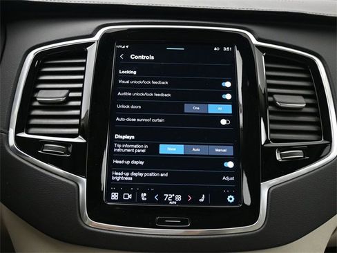 Used 2024 Volvo XC90 T8 Ultimate w/ Lounge Package image 18