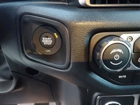 New 2025 Jeep Wrangler Sport S image 20