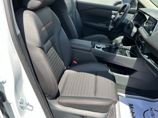 Used 2025 Nissan Rogue SV w/ Rock Creek Premium Package AWD/4WD video 3