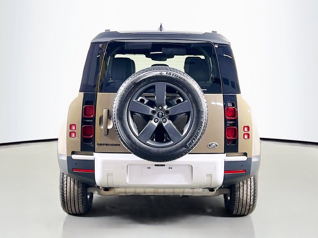 Used 2021 Land Rover Defender 110 S AWD/4WD image 6
