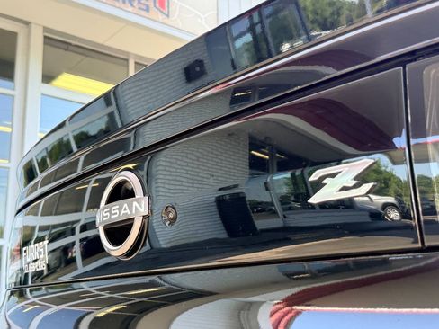 Used 2024 Nissan Z Performance w/ Floor Mat Package RWD image 9
