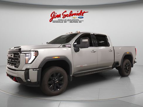 Used 2026 GMC Sierra 2500 AT4 w/ AT4 Premium Plus Package AWD/4WD image 2