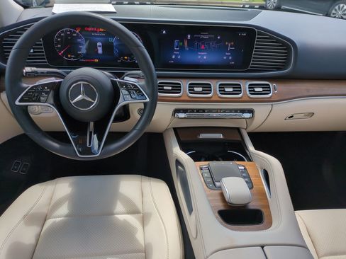Certified 2024 Mercedes-Benz GLE 450e 4MATIC image 32