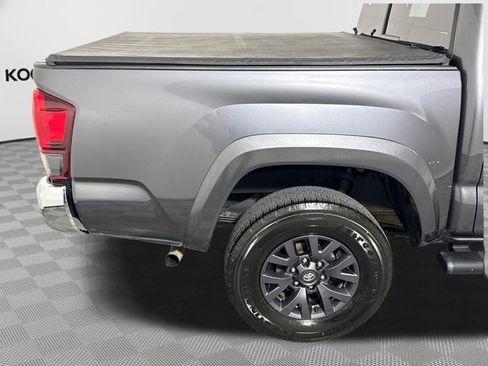 Certified 2023 Toyota Tacoma SR5 AWD/4WD image 19