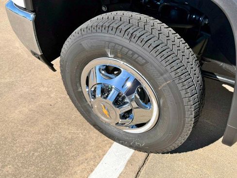 New 2026 Chevrolet Silverado 3500 LTZ w/ LTZ Texas Edition image 10