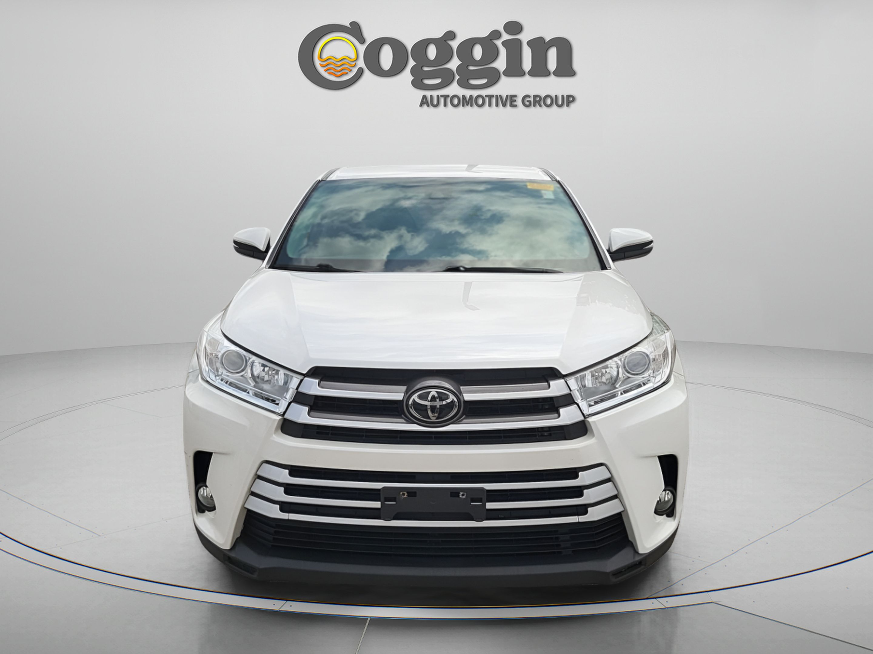 Used 2018 Toyota Highlander Plus AWD/4WD image 9