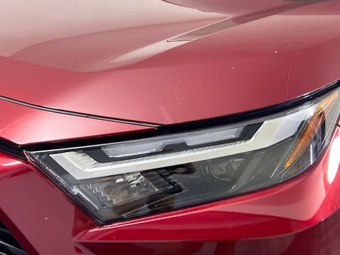 Used 2025 Toyota RAV4 XLE w/ Convenience Package FWD image 11