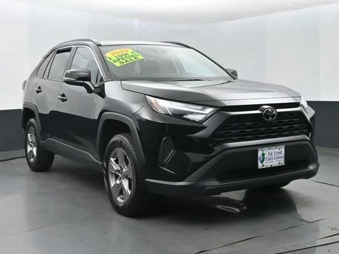 Used 2024 Toyota RAV4 XLE FWD image 2