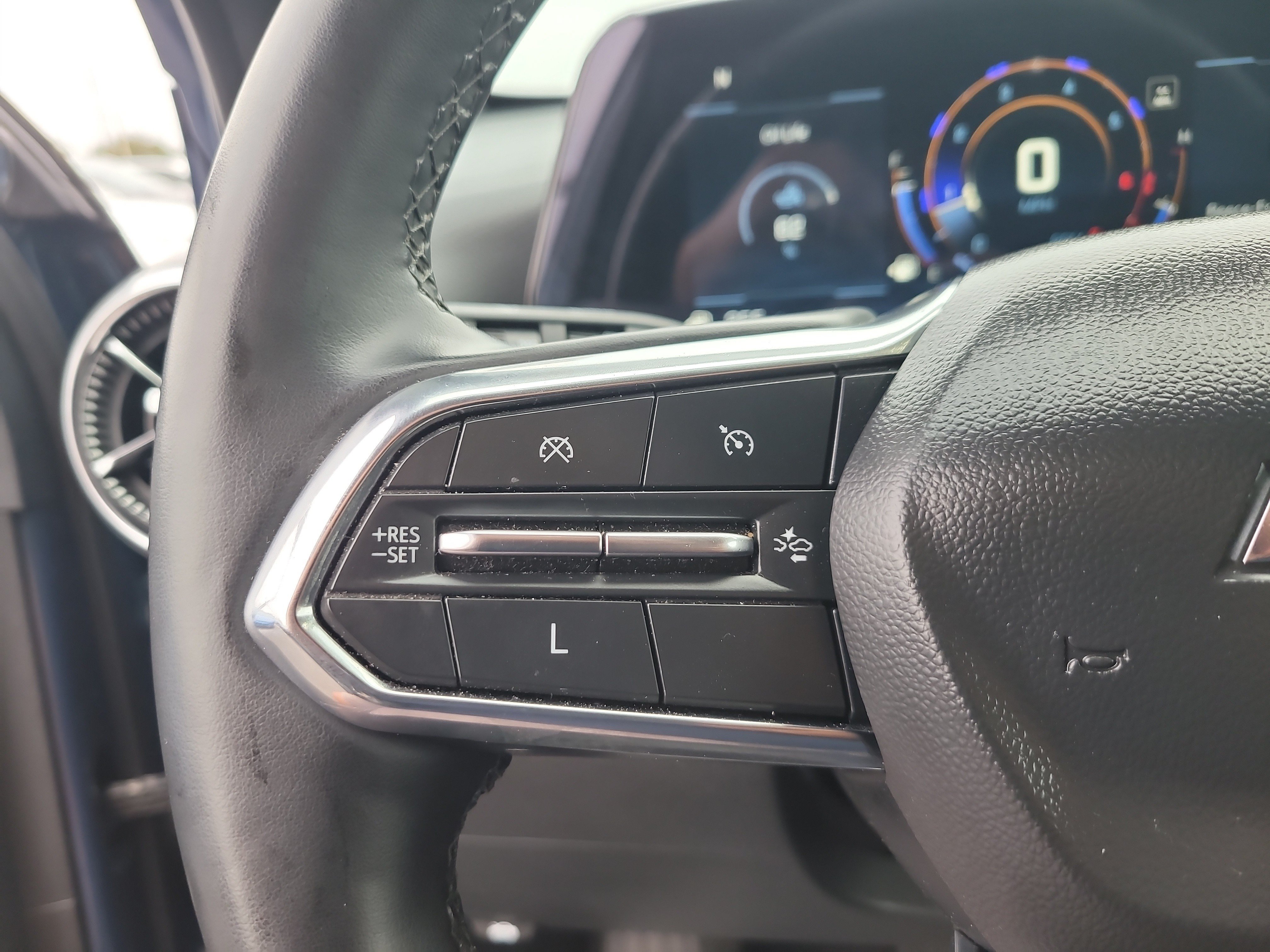 Used 2025 Chevrolet Equinox LT w/ Convenience Package II FWD image 27