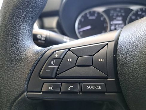 Used 2023 Nissan Versa S w/ S Plus Package FWD image 18