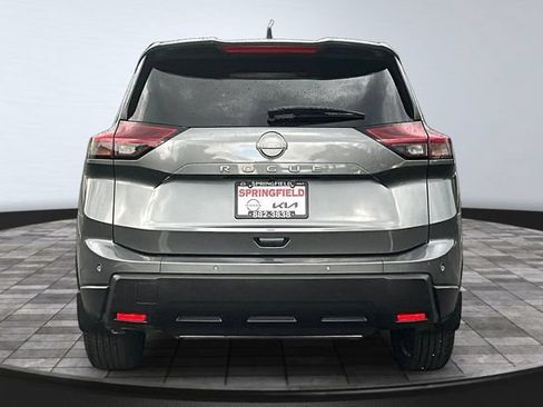Used 2026 Nissan Rogue S FWD image 5