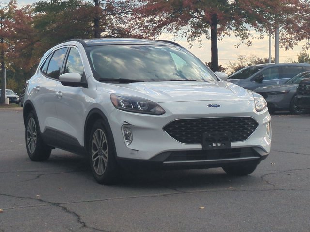 Used 2022 Ford Escape SEL w/ Technology Package FWD image 3