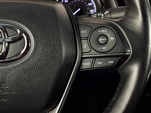 Used 2024 Toyota Camry SE image 8