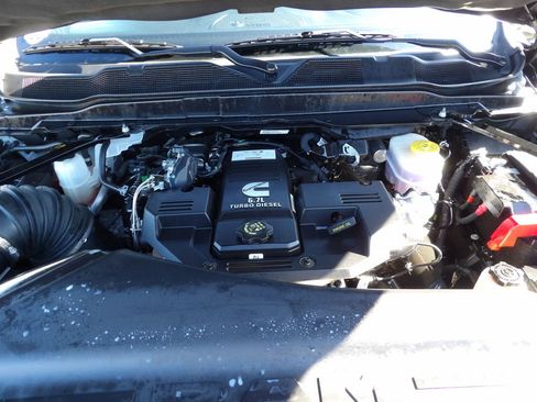 Used 2022 RAM 3500 Big Horn image 28