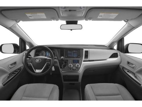 Used 2019 Toyota Sienna XLE w/ XLE Navigation Package AWD/4WD image 11