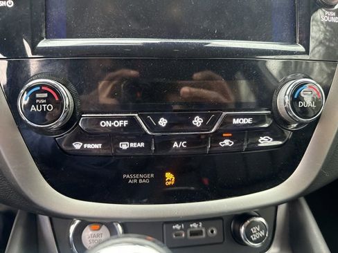 Used 2024 Nissan Murano SV image 18