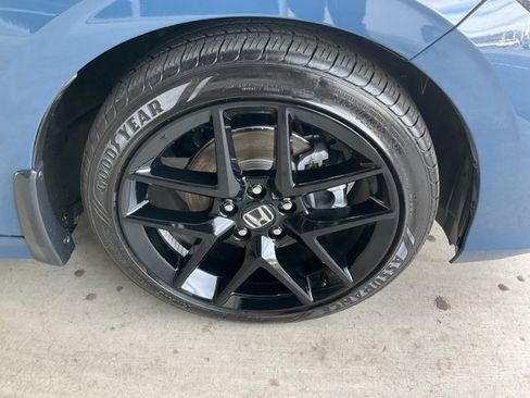 Used 2025 Honda Civic Sport image 24