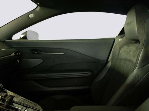 New 2026 Aston Martin V8 Vantage Coupe image 42