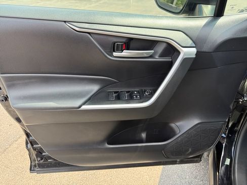 Certified 2025 Toyota RAV4 XLE AWD/4WD image 26