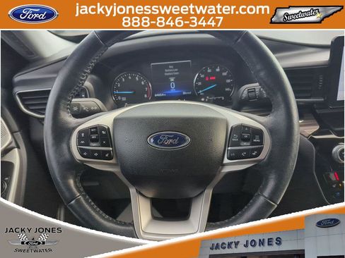 Certified 2022 Ford Explorer Limited w/ Equipment Group 301A image 15