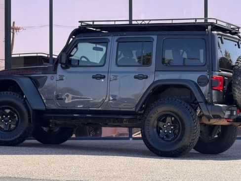 Used 2018 Jeep Wrangler Unlimited Rubicon w/ Dual Top Group AWD/4WD image 8