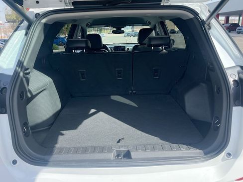 Used 2020 Chevrolet Equinox Premier FWD image 24