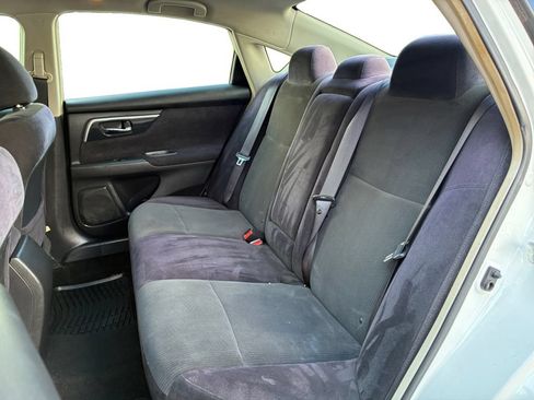 Used 2013 Nissan Altima 2.5 S FWD image 18