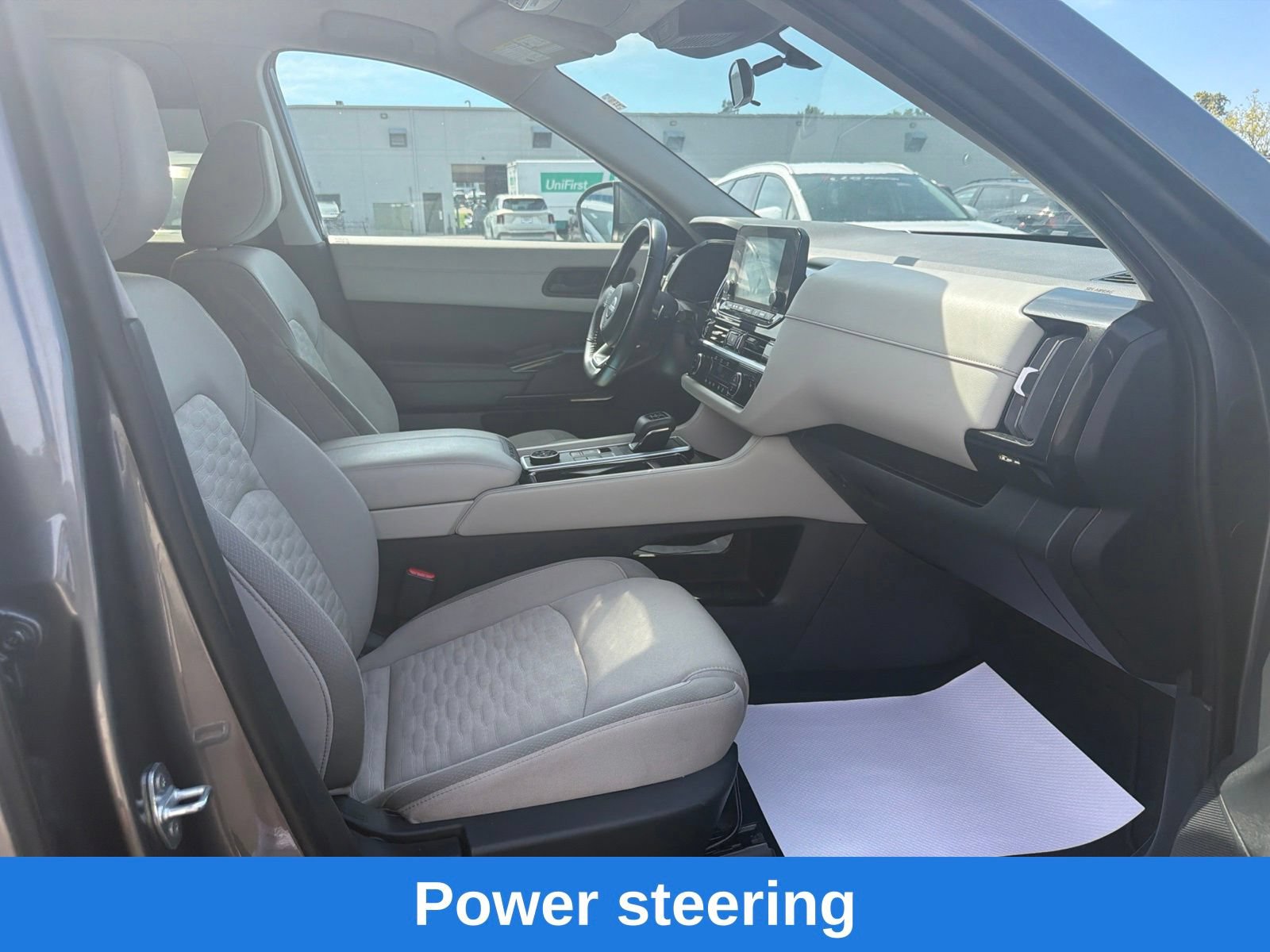Used 2023 Nissan Pathfinder SV AWD/4WD image 26