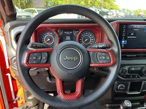Used 2024 Jeep Wrangler Sport image 14