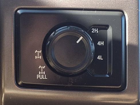 Used 2015 Ford F150 XLT w/ Equipment Group 302A Luxury image 18