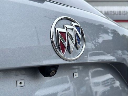 Used 2023 Buick Envision Avenir image 8