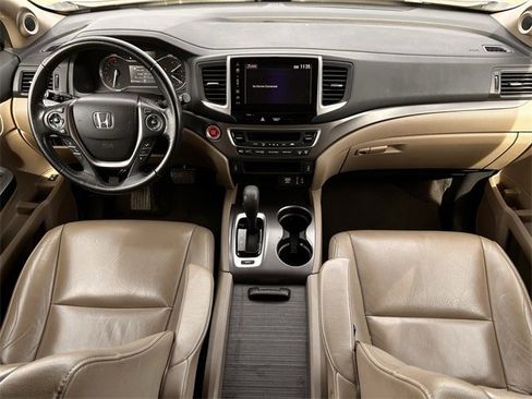 Used 2017 Honda Pilot EX-L image 10