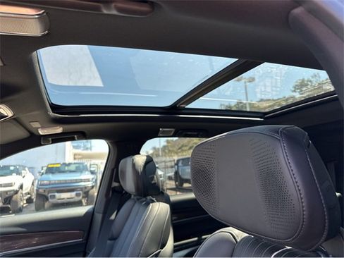 New 2026 Cadillac Vistiq Sport w/ LPO, Floor Liner Package image 25