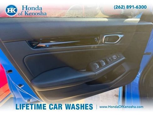 Used 2022 Honda Civic Sport Touring image 5