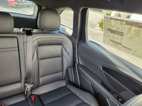 New 2025 Lincoln Nautilus Premier w/ Equipment Group 102A image 15