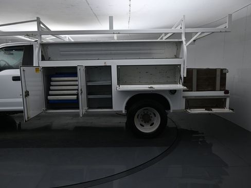 Certified 2021 Ford F450 XL w/ Power Equipment Group image 10