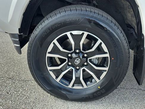 Used 2023 Toyota Tacoma TRD Sport w/ TRD Premium Sport Package image 17