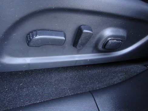 Used 2020 Nissan Pathfinder SL AWD/4WD image 12