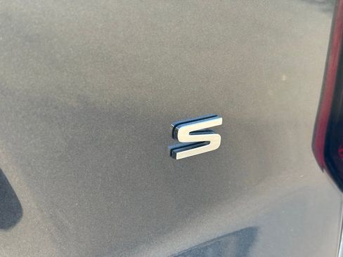 Used 2021 Kia Sorento S w/ Panoramic Sunroof Package image 7